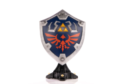 The Legend of Zelda Hylian Shield Standard Edition 29 cm